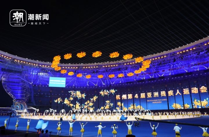 夜幕降临下的桂香与灯光