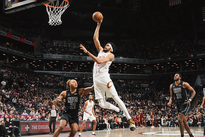 阿伦缺阵重创骑士体系，攻防两端全面崩盘